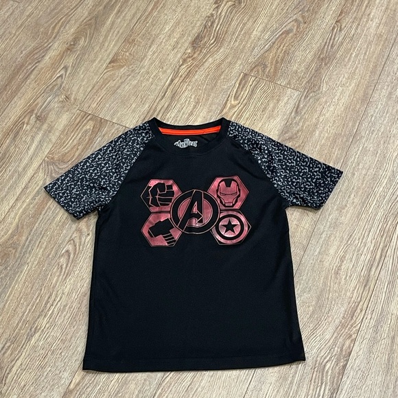 Lots of 7 boys shirts - Picture 9 of 9